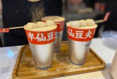 過氣的餐飲小吃品牌，通過設計策劃一年連開3000家，半仙豆夫如何做到的？